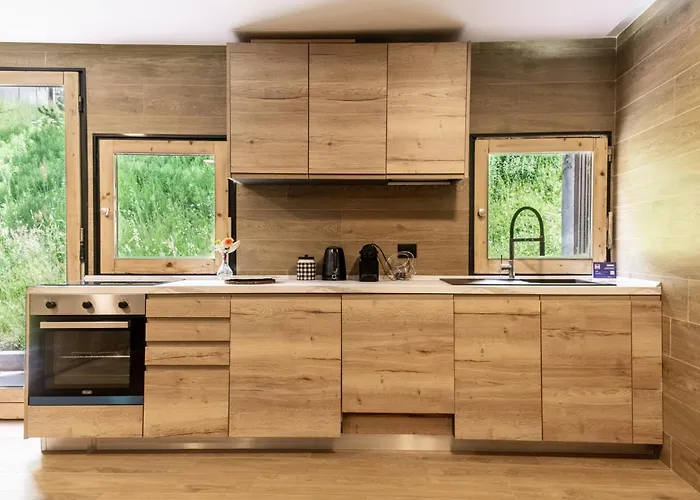 Hellochalet Cervinia - Snowline Lulu - Ski-in Ski-out Apartment *