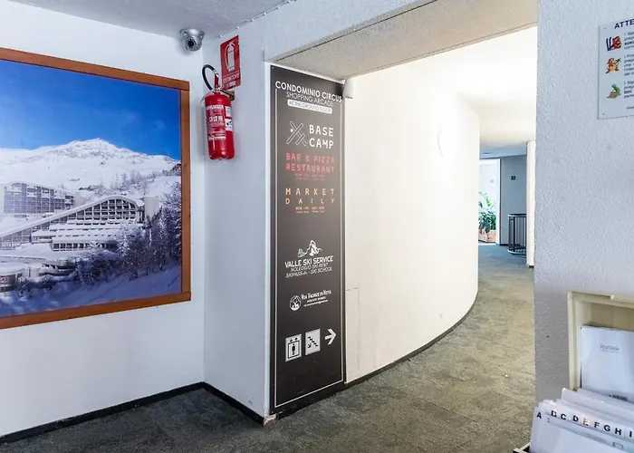 Hellochalet Cervinia - Snowline Lulu - Ski-in Ski-out Apartment *